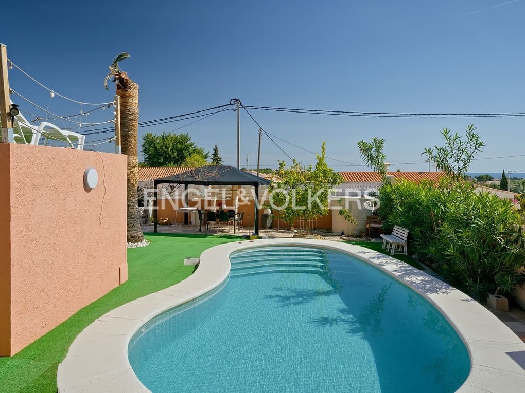 Chalet de 3 habitaciones en Calpe / Calp en venta con piscina garaje - 535.000 € (Ref: 8155547)