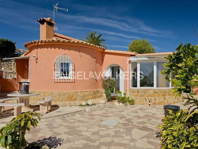 Chalet de 3 habitaciones en Calpe / Calp en venta con piscina garaje - 535.000 € (Ref: 8155547)