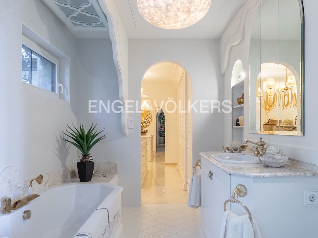 4 soverom Villa til salgs i Moraira med svømmebasseng garasje - € 5 850 000 (Ref: 8171134)