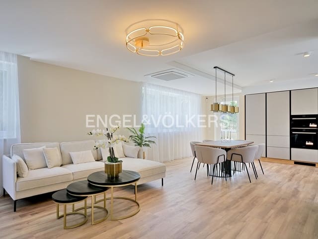 4 chambre Villa/Maison à vendre à Pueblo, Calpe / Calp avec piscine garage - 1 090 000 € (Ref: 8200551)