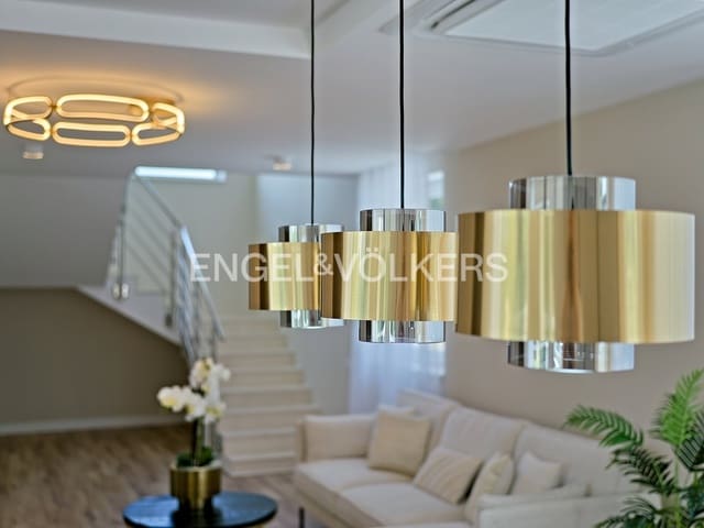 4 chambre Villa/Maison à vendre à Pueblo, Calpe / Calp avec piscine garage - 1 090 000 € (Ref: 8200551)
