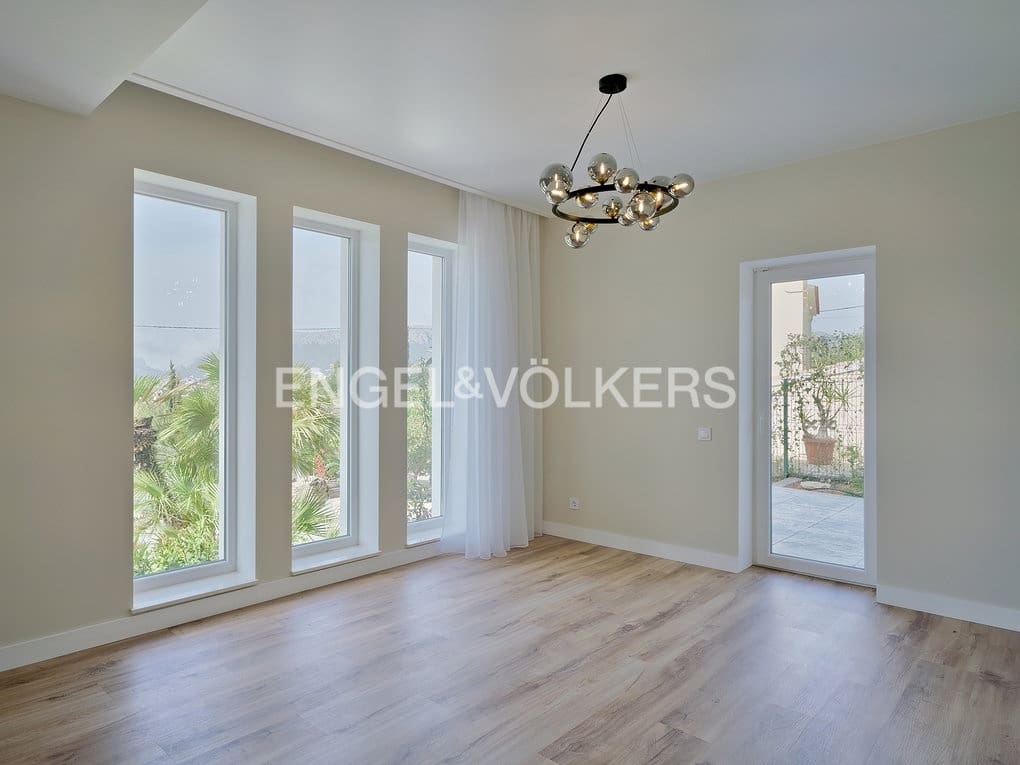 4 soveværelse Villa til salg i Calpe / Calp med swimmingpool garage - € 1.090.000 (Ref: 8200551)