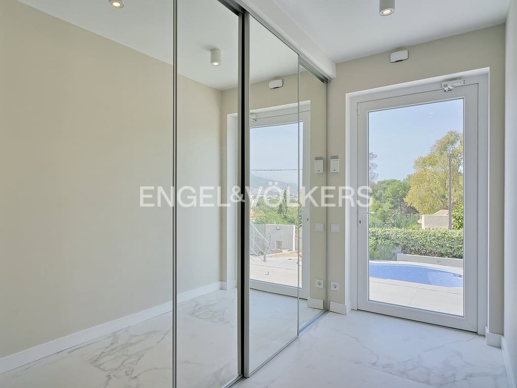 4 soveværelse Villa til salg i Calpe / Calp med swimmingpool garage - € 1.090.000 (Ref: 8200551)