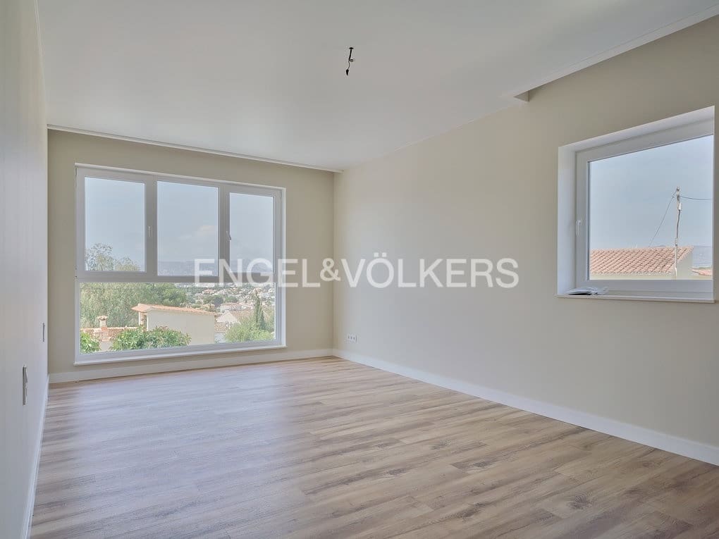 4 soveværelse Villa til salg i Calpe / Calp med swimmingpool garage - € 1.090.000 (Ref: 8200551)