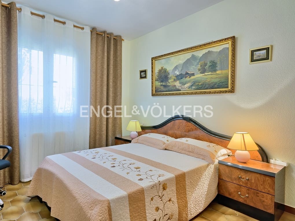 5 makuuhuone Huvila myytävänä paikassa Calpe / Calp mukana uima-altaan 
autotalli - 795 000 € (Ref: 8205582)