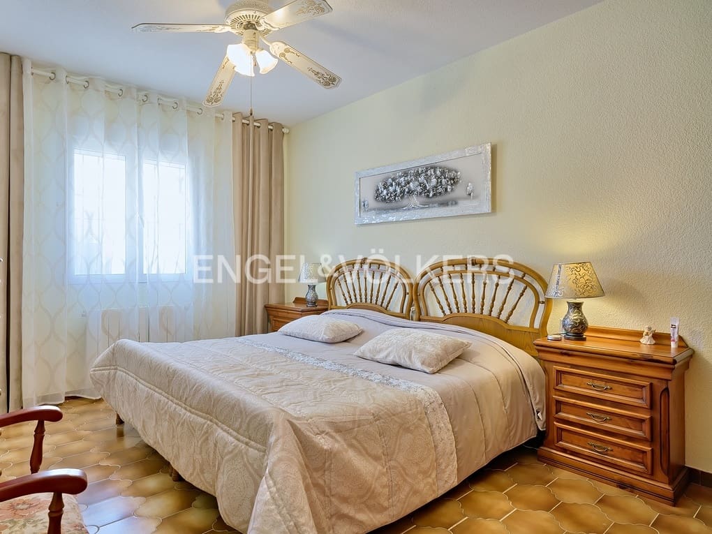 5 makuuhuone Huvila myytävänä paikassa Calpe / Calp mukana uima-altaan 
autotalli - 795 000 € (Ref: 8205582)