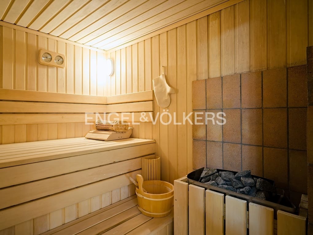 5 makuuhuone Huvila myytävänä paikassa Calpe / Calp mukana uima-altaan 
autotalli - 795 000 € (Ref: 8205582)