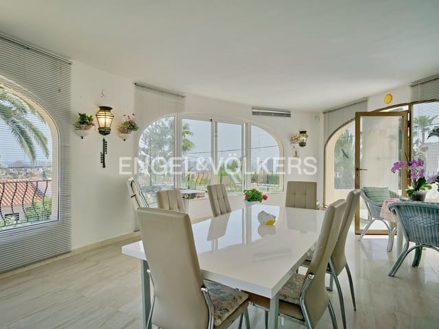 5 quarto Moradia para venda em Calpe / Calp com piscina garagem - 795 000 € (Ref: 8205582)