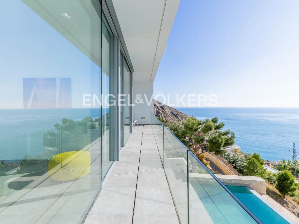 3 makuuhuone Huvila myytävänä paikassa Altea mukana uima-altaan 
autotalli - 2 980 000 € (Ref: 8244144)