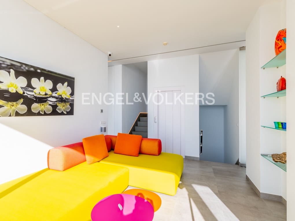 3 makuuhuone Huvila myytävänä paikassa Altea mukana uima-altaan 
autotalli - 2 980 000 € (Ref: 8244144)