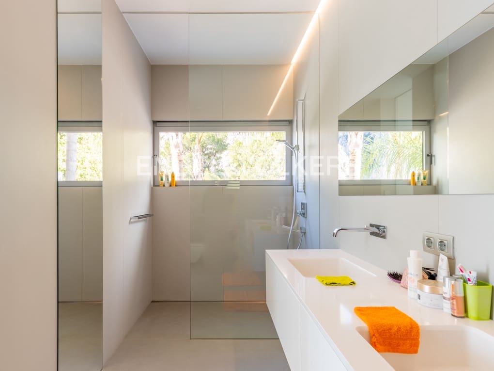 3 makuuhuone Huvila myytävänä paikassa Altea mukana uima-altaan 
autotalli - 2 980 000 € (Ref: 8244144)