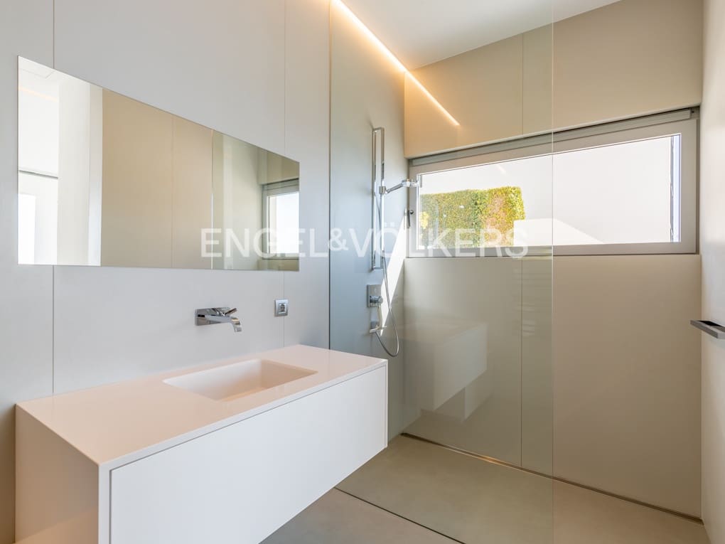 3 makuuhuone Huvila myytävänä paikassa Altea mukana uima-altaan 
autotalli - 2 980 000 € (Ref: 8244144)