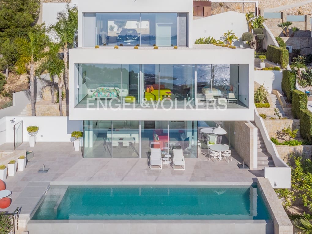 3 makuuhuone Huvila myytävänä paikassa Altea mukana uima-altaan 
autotalli - 2 980 000 € (Ref: 8244144)