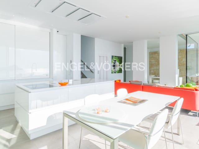 3 makuuhuone Huvila myytävänä paikassa Altea mukana uima-altaan 
autotalli - 2 980 000 € (Ref: 8244144)