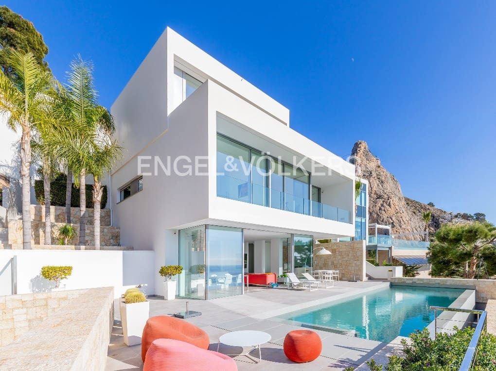 3 makuuhuone Huvila myytävänä paikassa Altea mukana uima-altaan 
autotalli - 2 980 000 € (Ref: 8244144)