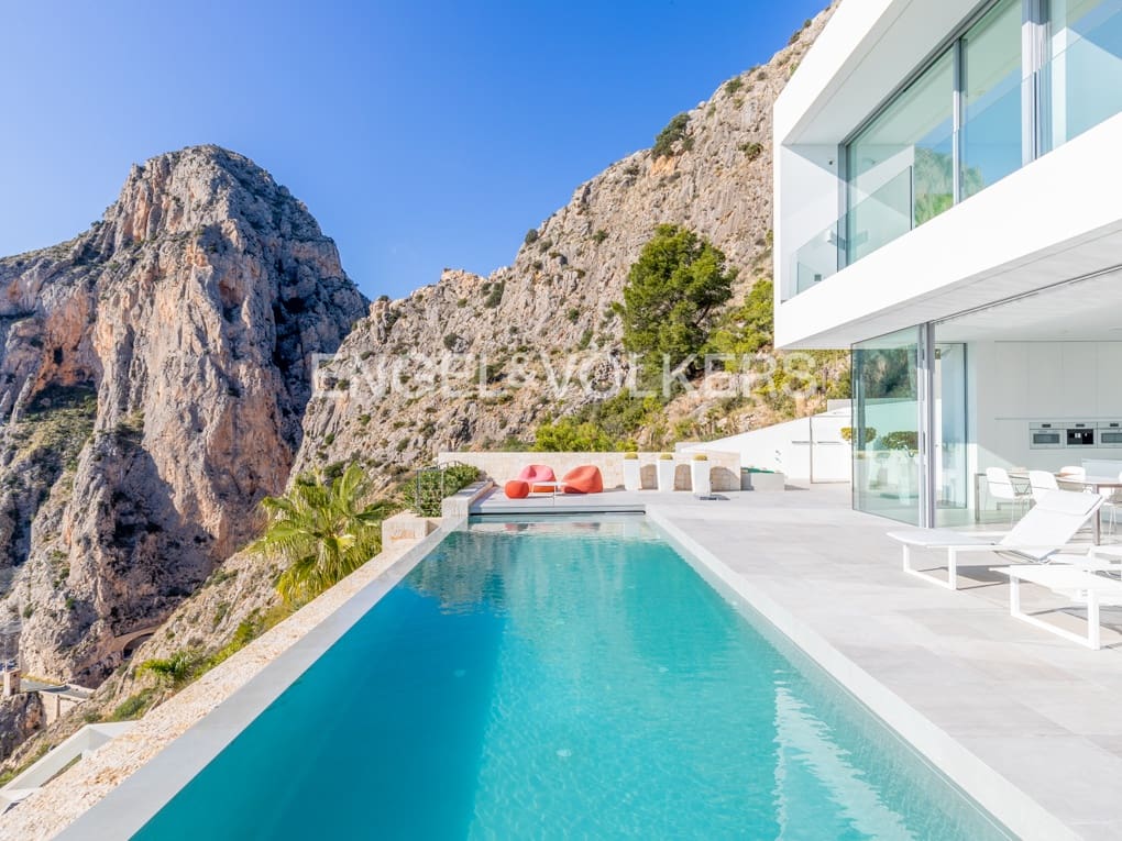 3 makuuhuone Huvila myytävänä paikassa Altea mukana uima-altaan 
autotalli - 2 980 000 € (Ref: 8244144)