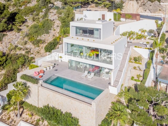 3 makuuhuone Huvila myytävänä paikassa Altea mukana uima-altaan 
autotalli - 2 980 000 € (Ref: 8244144)