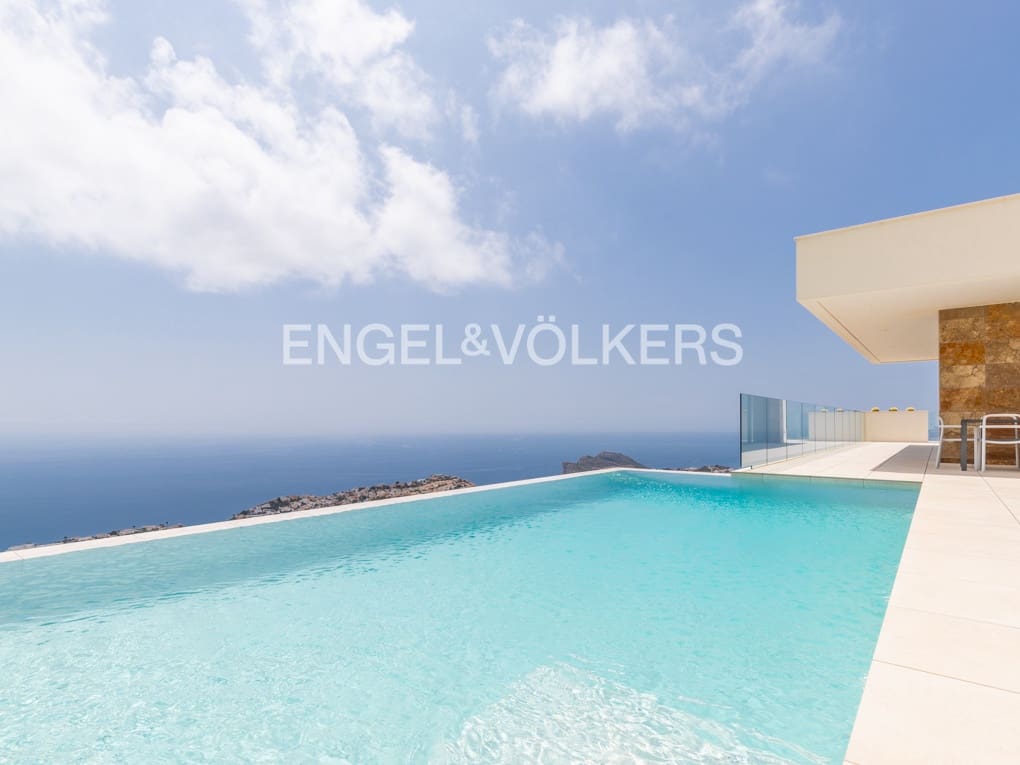 4 soveværelse Villa til salg i Cumbre del Sol med swimmingpool garage - € 1.990.000 (Ref: 8253219)