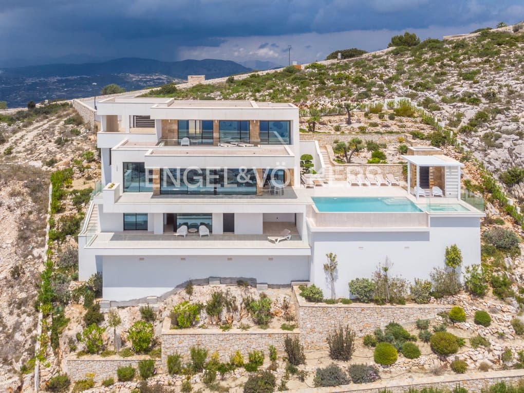 4 soveværelse Villa til salg i Cumbre del Sol med swimmingpool garage - € 1.990.000 (Ref: 8253219)