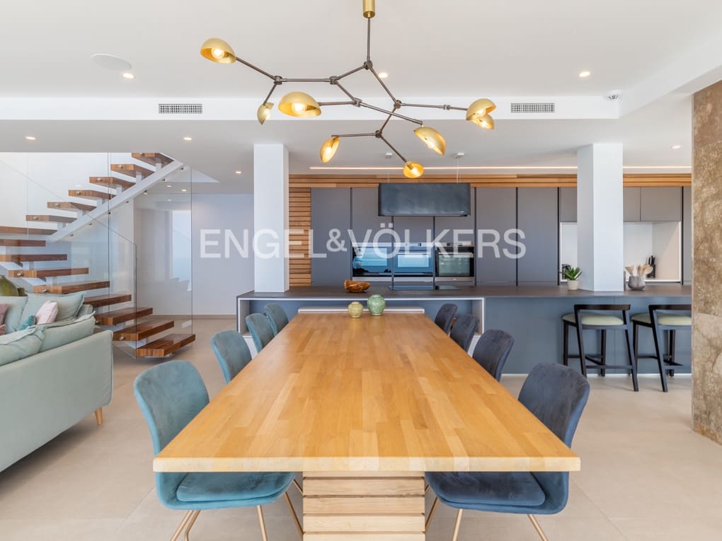 4 soveværelse Villa til salg i Cumbre del Sol med swimmingpool garage - € 1.990.000 (Ref: 8253219)