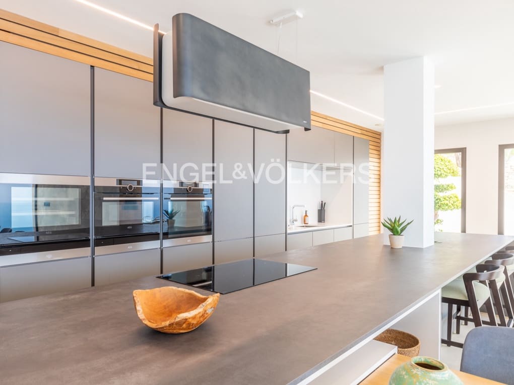 4 soveværelse Villa til salg i Cumbre del Sol med swimmingpool garage - € 1.990.000 (Ref: 8253219)