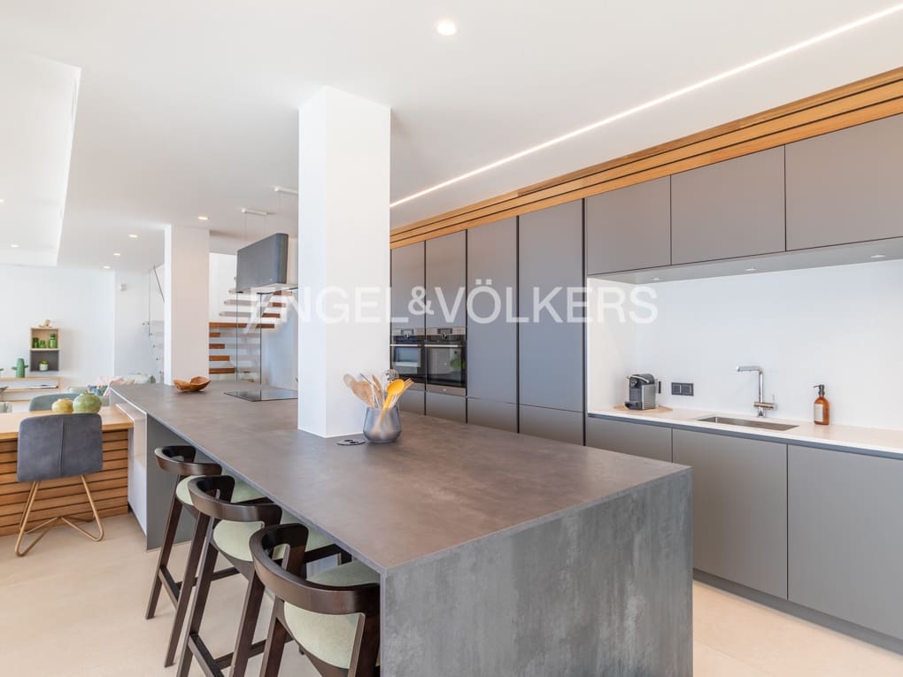 4 soveværelse Villa til salg i Cumbre del Sol med swimmingpool garage - € 1.990.000 (Ref: 8253219)