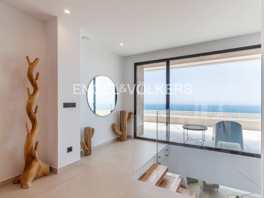 4 soveværelse Villa til salg i Cumbre del Sol med swimmingpool garage - € 1.990.000 (Ref: 8253219)