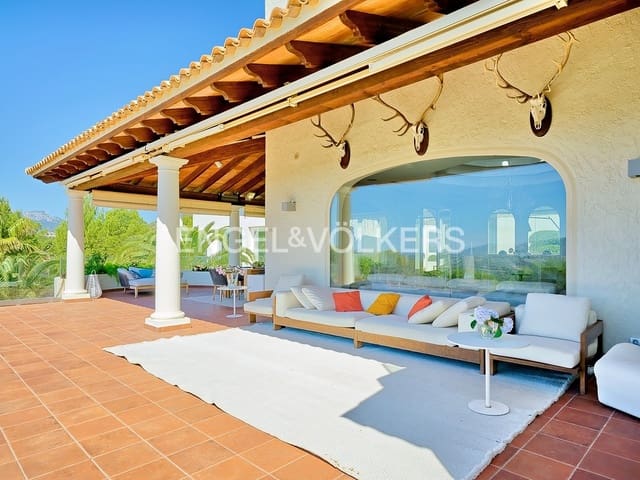 Chalet de 11 habitaciones en Altea en venta con piscina garaje - 9.900.000 € (Ref: 8277179)