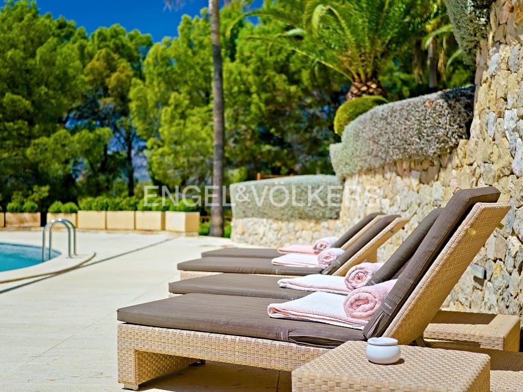 Chalet de 11 habitaciones en Altea en venta con piscina garaje - 9.900.000 € (Ref: 8277179)