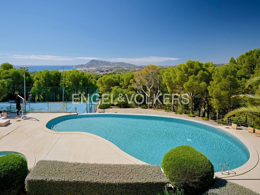 Chalet de 11 habitaciones en Altea en venta con piscina garaje - 9.900.000 € (Ref: 8277179)