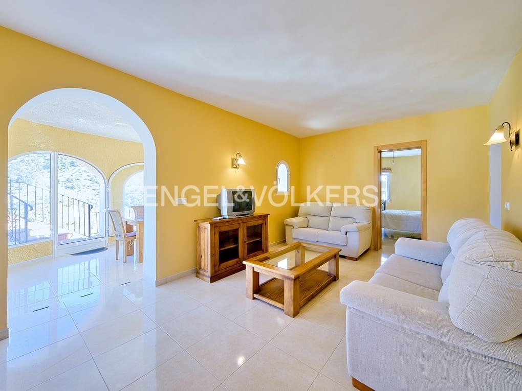 3 soveværelse Villa til salg i Calpe / Calp med swimmingpool garage - € 478.000 (Ref: 8296818)