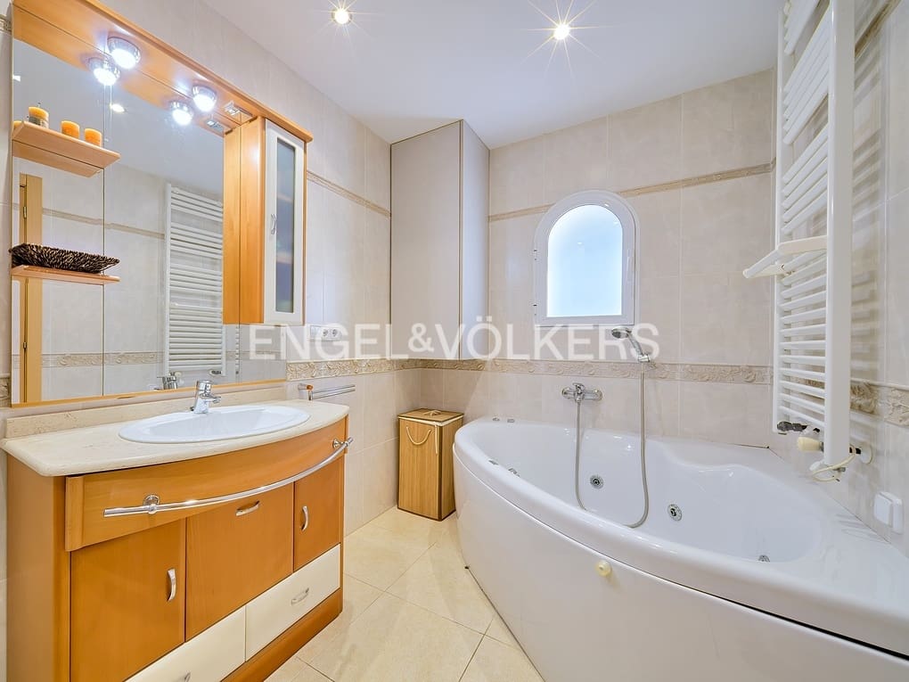 3 soveværelse Villa til salg i Calpe / Calp med swimmingpool garage - € 478.000 (Ref: 8296818)