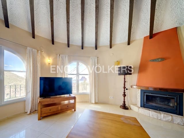 3 soveværelse Villa til salg i Calpe / Calp med swimmingpool garage - € 478.000 (Ref: 8296818)