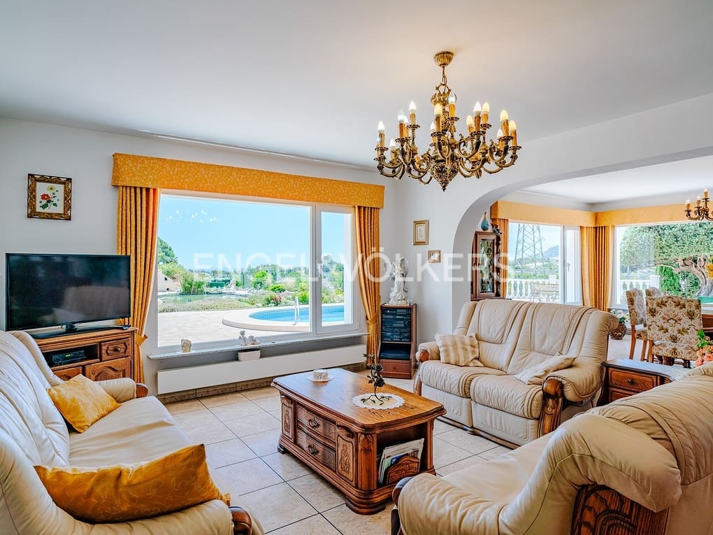 3 soveværelse Villa til salg i Altea med swimmingpool garage - € 1.100.000 (Ref: 8350058)