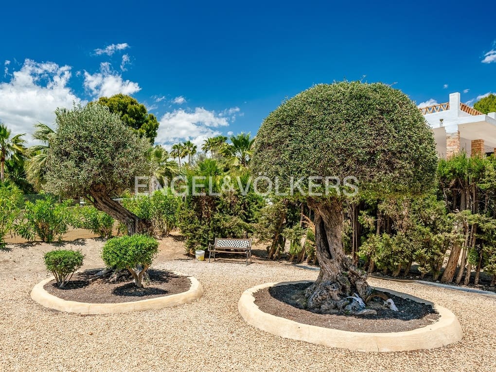 3 soveværelse Villa til salg i Altea med swimmingpool garage - € 1.100.000 (Ref: 8350058)