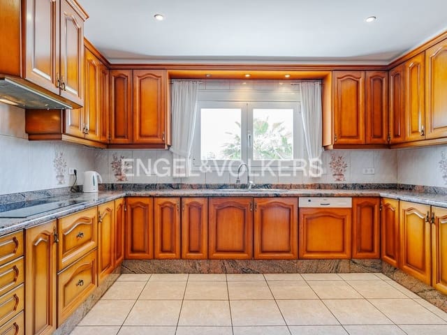 Chalet de 3 habitaciones en Altea en venta con piscina garaje - 1.100.000 € (Ref: 8350058)