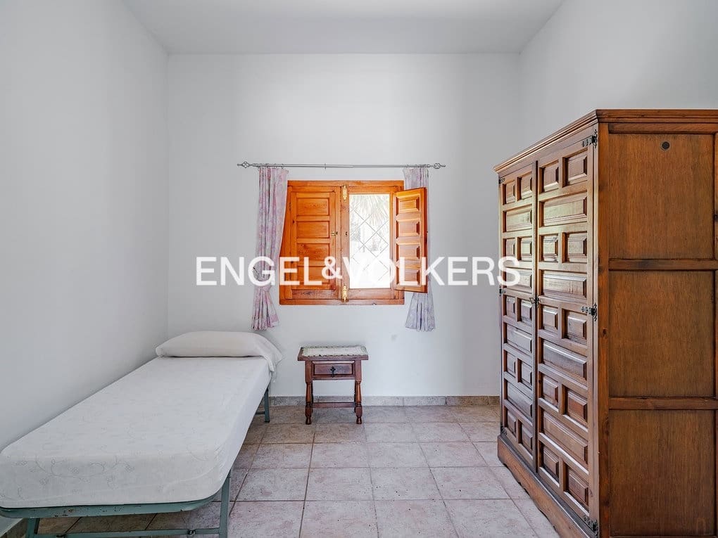 3 bedroom Villa for sale in Altea with pool garage - € 1,100,000 (Ref: 8350058)