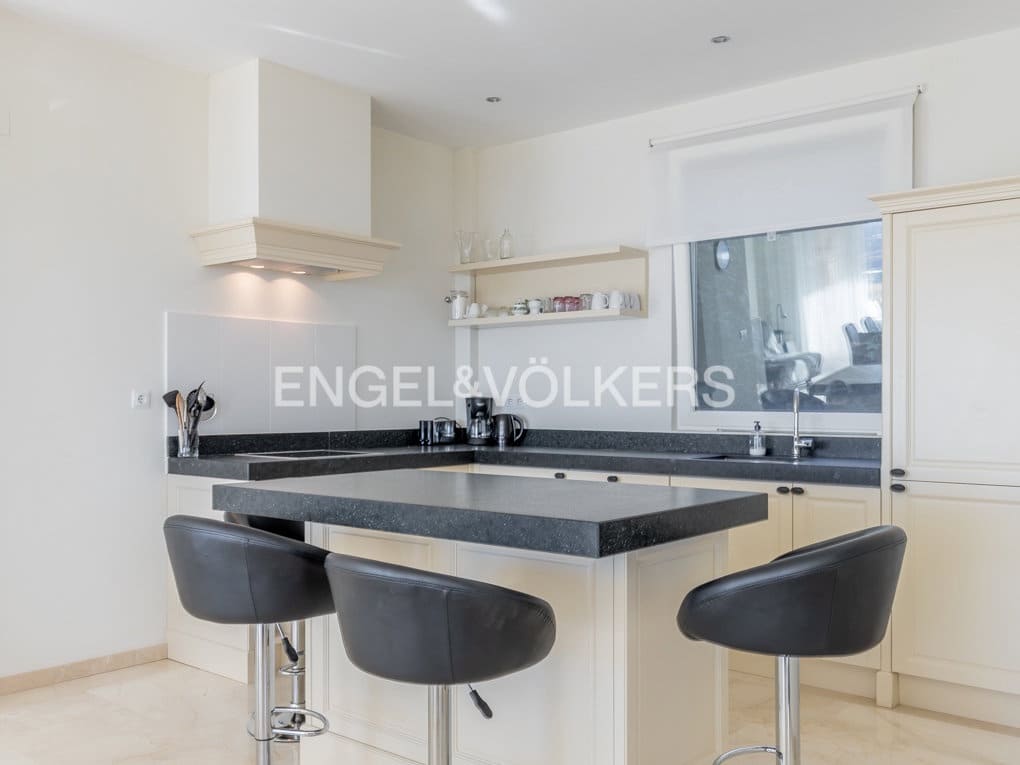 Chalet de 7 habitaciones en Altea en venta con piscina garaje - 2.950.000 € (Ref: 8361773)