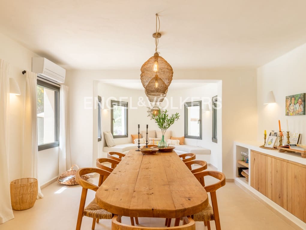 5 soverom Villa til salgs i Moraira med svømmebasseng garasje - € 1 950 000 (Ref: 8394403)