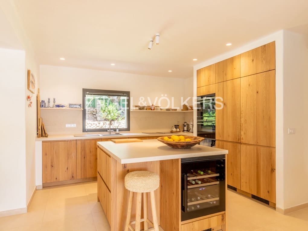 5 soverom Villa til salgs i Moraira med svømmebasseng garasje - € 1 950 000 (Ref: 8394403)