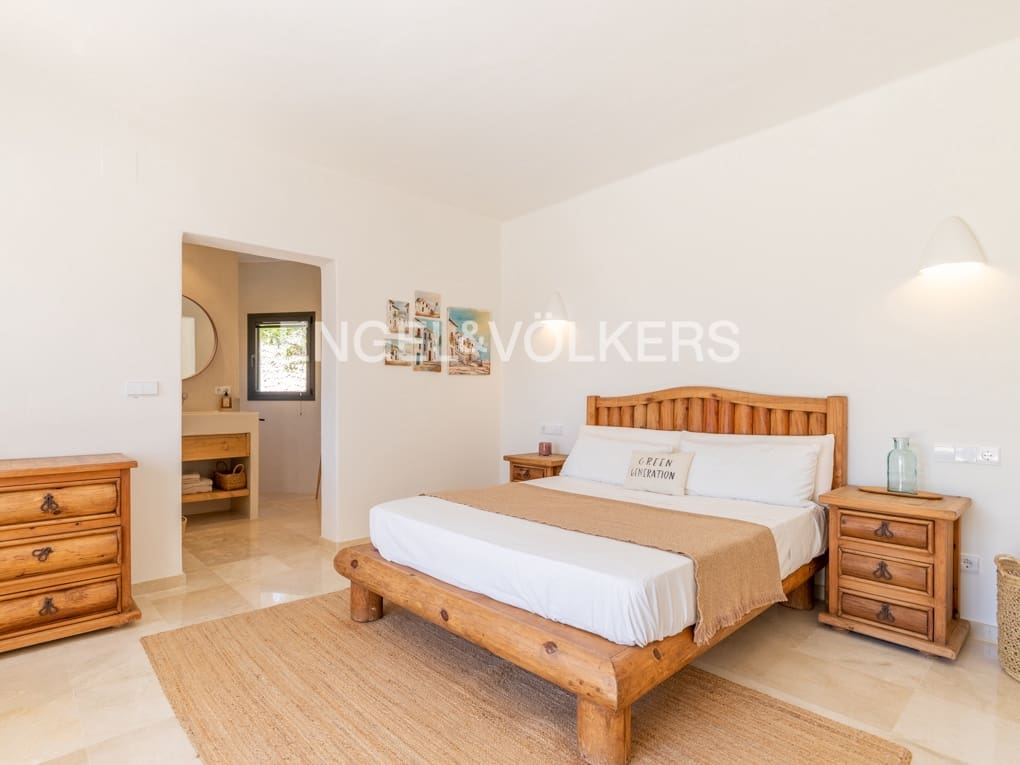 5 soverom Villa til salgs i Moraira med svømmebasseng garasje - € 1 950 000 (Ref: 8394403)