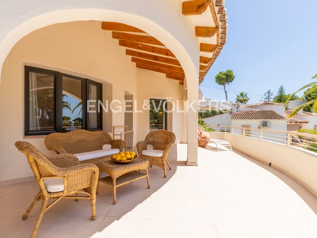 5 soverom Villa til salgs i Moraira med svømmebasseng garasje - € 1 950 000 (Ref: 8394403)