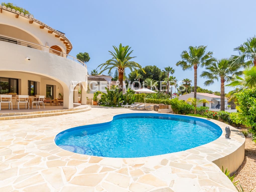 5 soverom Villa til salgs i Moraira med svømmebasseng garasje - € 1 950 000 (Ref: 8394403)