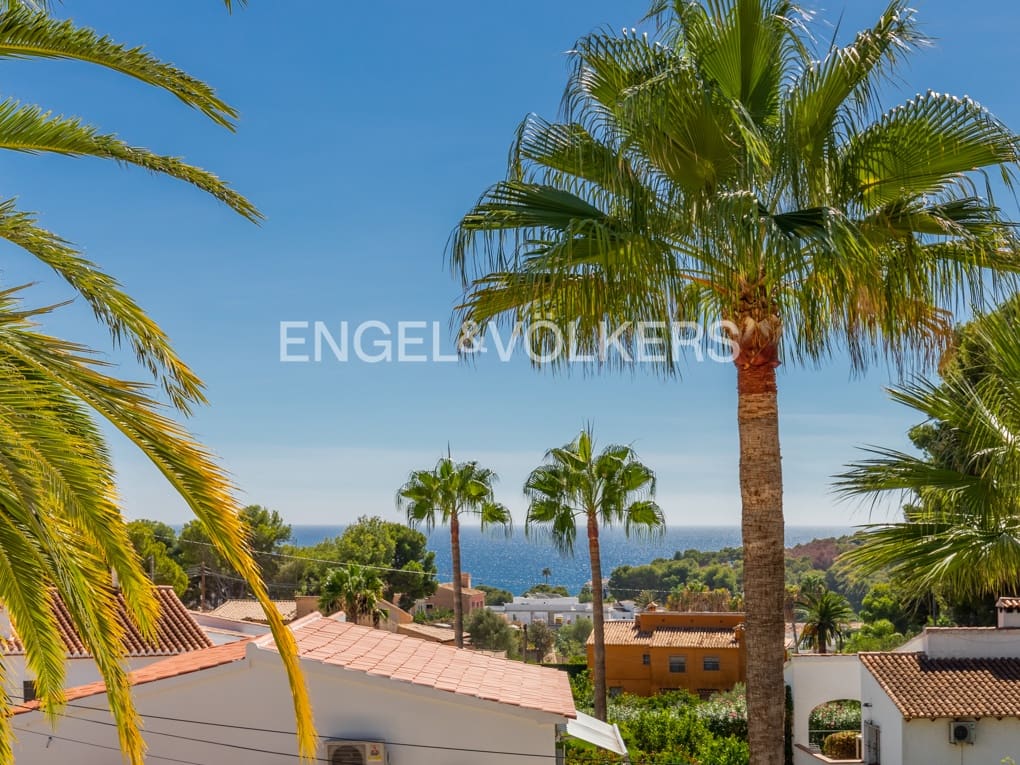 5 soverom Villa til salgs i Moraira med svømmebasseng garasje - € 1 950 000 (Ref: 8394403)