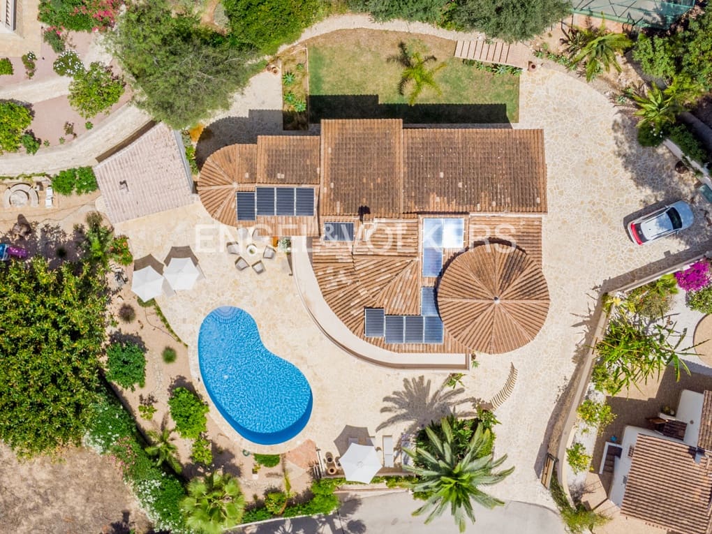 5 soverom Villa til salgs i Moraira med svømmebasseng garasje - € 1 950 000 (Ref: 8394403)