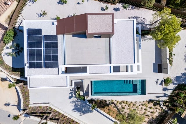 4 soveværelse Villa til salg i Altea med swimmingpool garage - € 2.795.000 (Ref: 8411098)