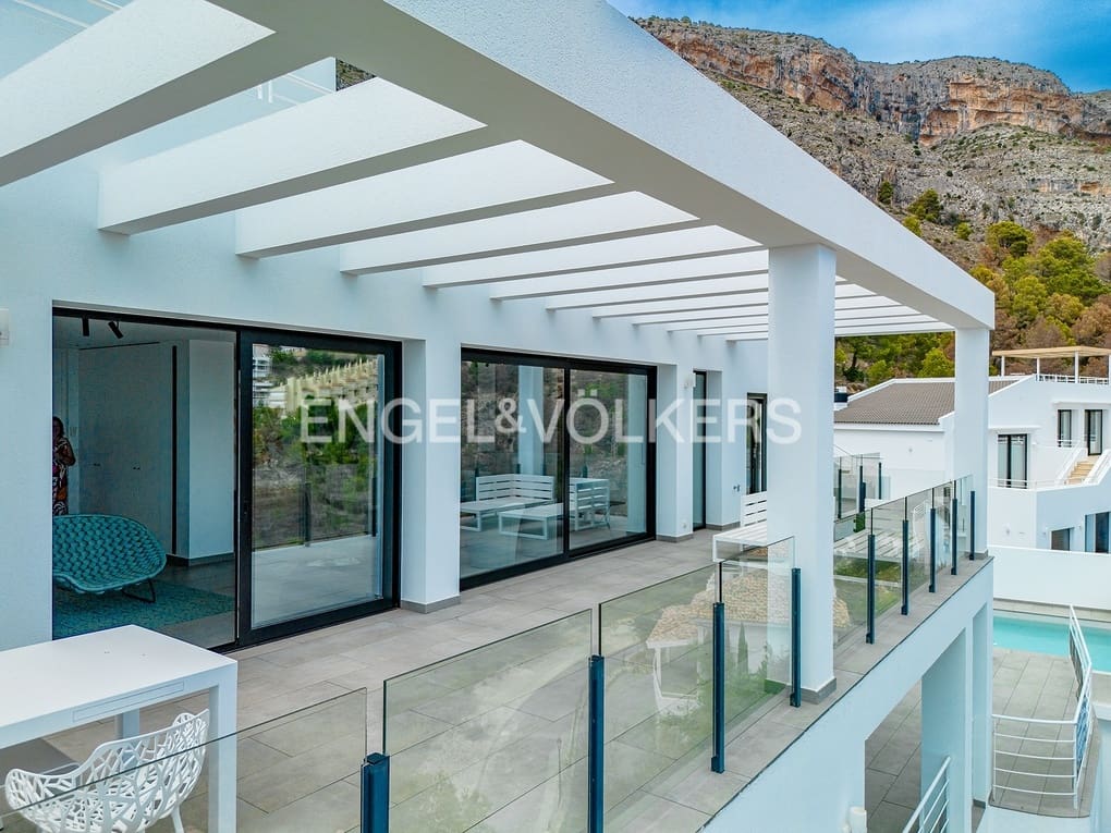 3 sovrum Villa till salu i Altea med pool garage - 1 445 000 € (Ref: 8428229)