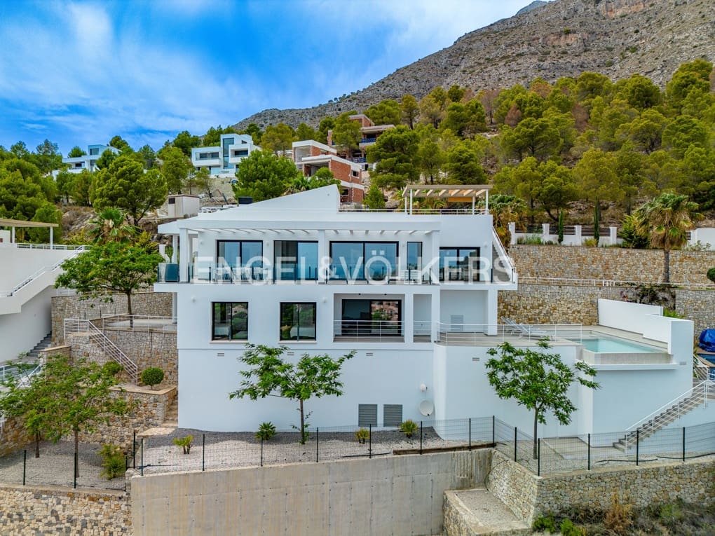 3 sovrum Villa till salu i Altea med pool garage - 1 445 000 € (Ref: 8428229)