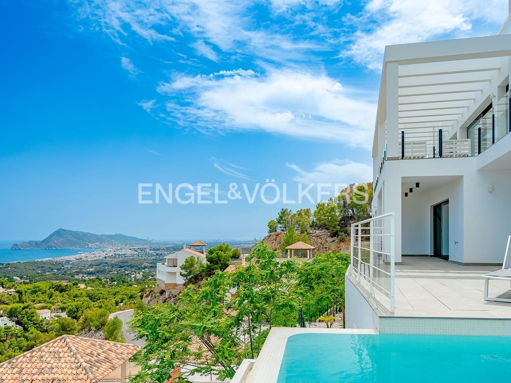3 sovrum Villa till salu i Altea med pool garage - 1 445 000 € (Ref: 8428229)