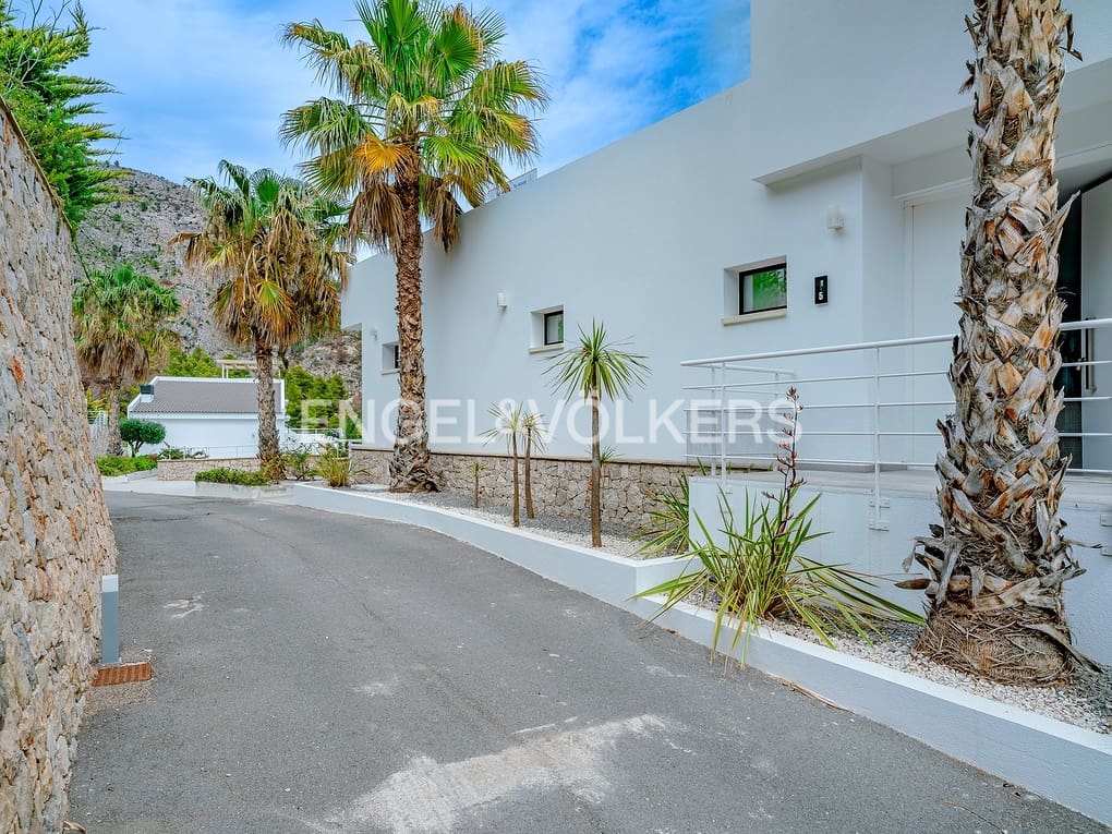 3 sovrum Villa till salu i Altea med pool garage - 1 445 000 € (Ref: 8428229)